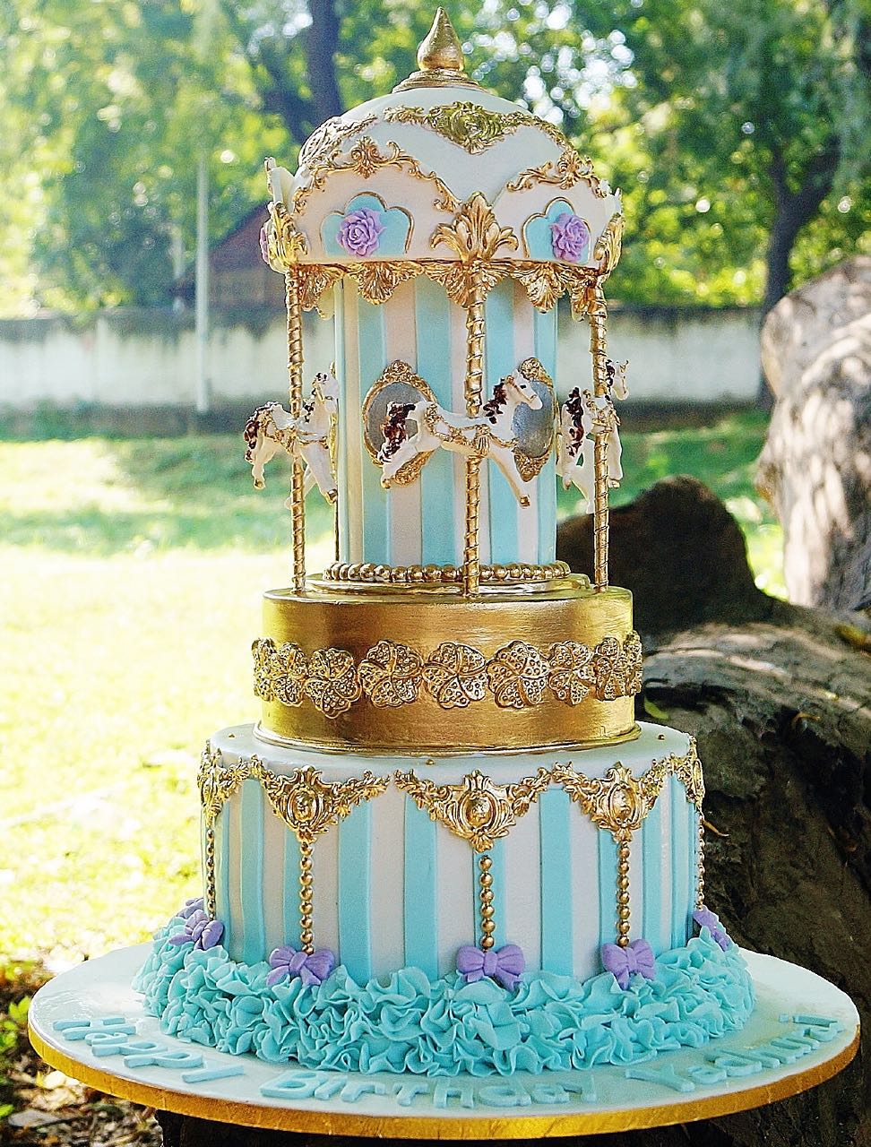 61 Wedding Cake Ideas and Beautiful Designs + Cake Expert Tips